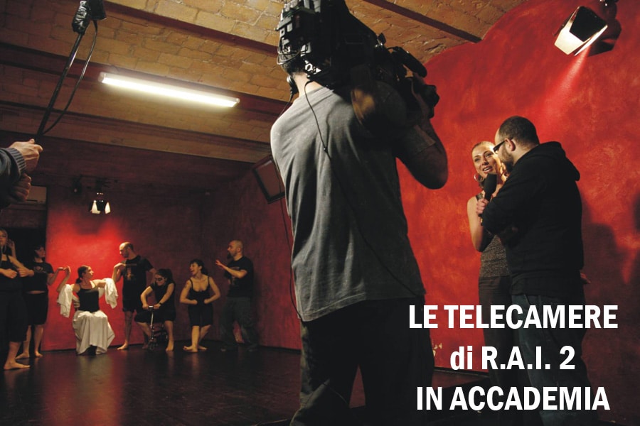 Telecamere di Rai 2 all'Accademia Sofia Amendolea