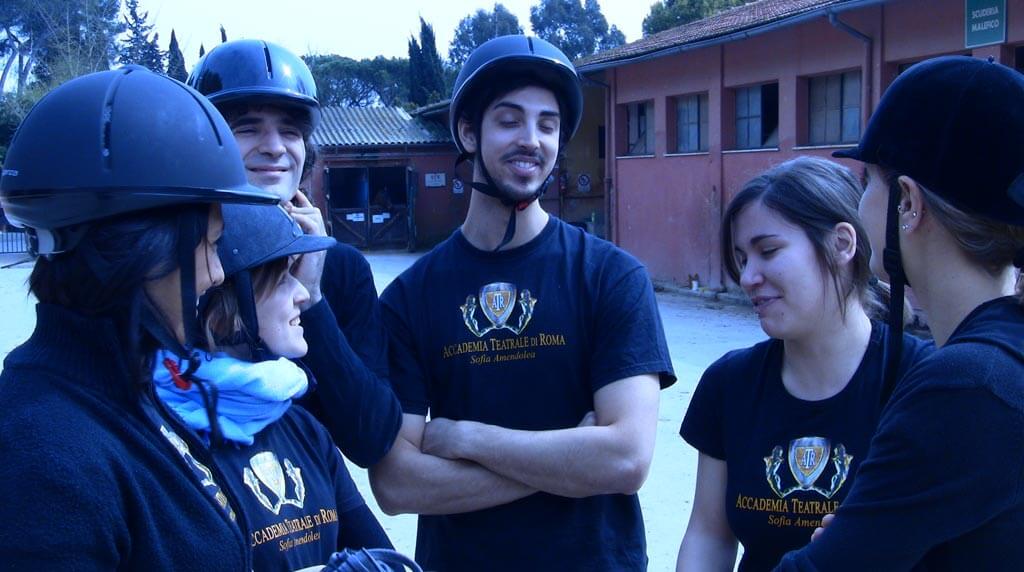 Spirito di Gruppo principio dell'Accademia Teatrale Sofia Amendolea